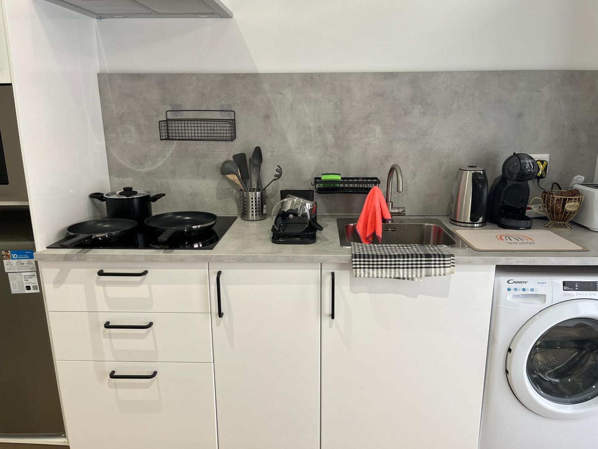 Quiet In A Park Close To The Sea & & Subway No-4 Apartamento